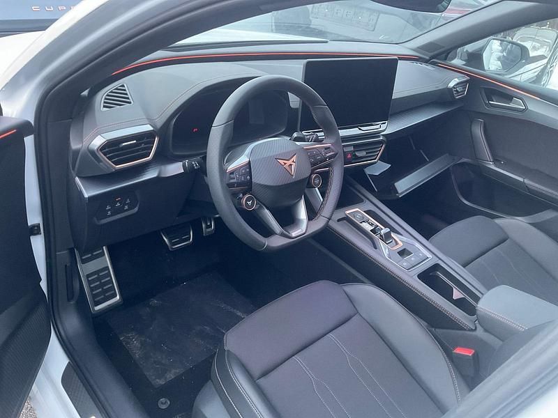 Neu Cupra Leon 150 PS (110 kW) 2026 Glacial weiß metallic Kombi