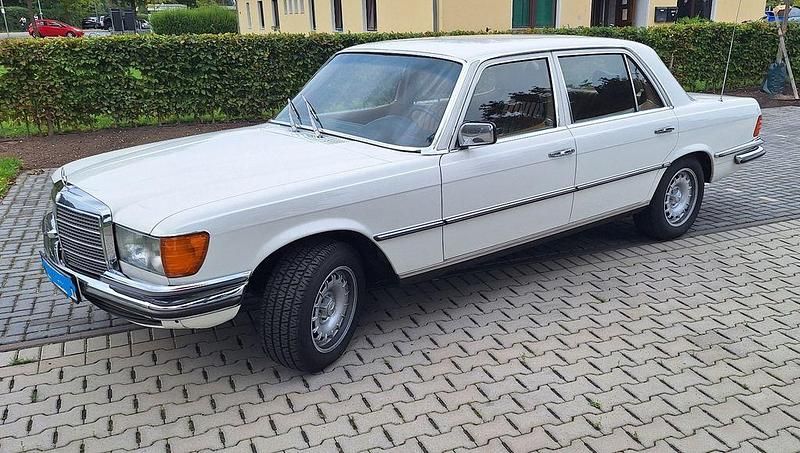Weiß Gebraucht 1977 Mercedes 450 Limousine | 16.500 € - Bild 1/4