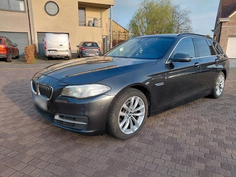 Gebraucht BMW 520 194 PS (142 kW) 2015 Schwarz Kombi