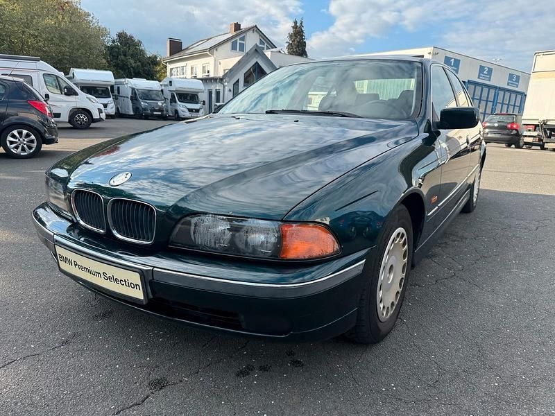 Grün Gebraucht 1997 BMW 520 Limousine | 1.490 € (Guter Preis) - Bild 1/4