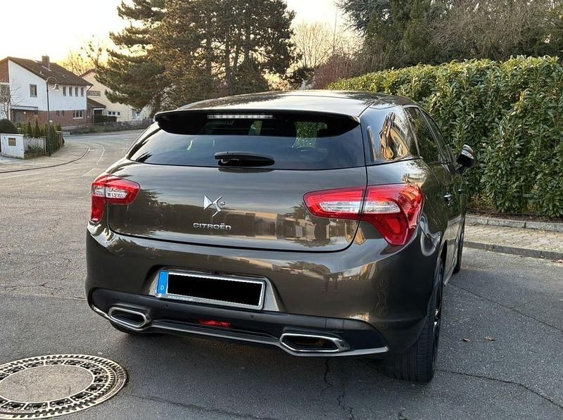 Gebraucht Citroën DS5 So Chic 156 PS (114 kW) 2014 Braun Kleinwagen