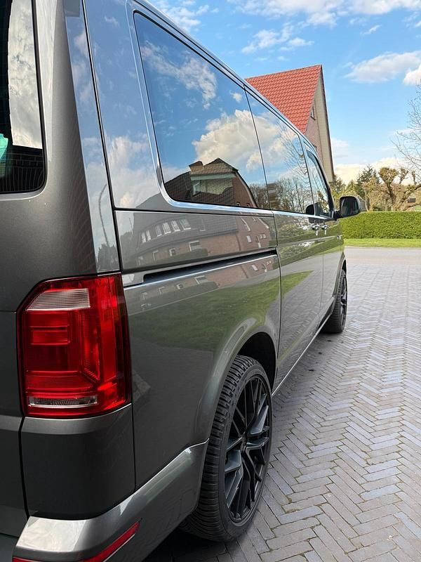 Second-hand VW T6 150 CP (110 kW) 2015 Gri Van