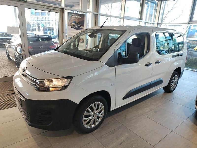 Polarweiss Gebraucht 2023 Citroën Berlingo Van / Kleinbus | 22.975 € (Teuer) - Bild 1/4
