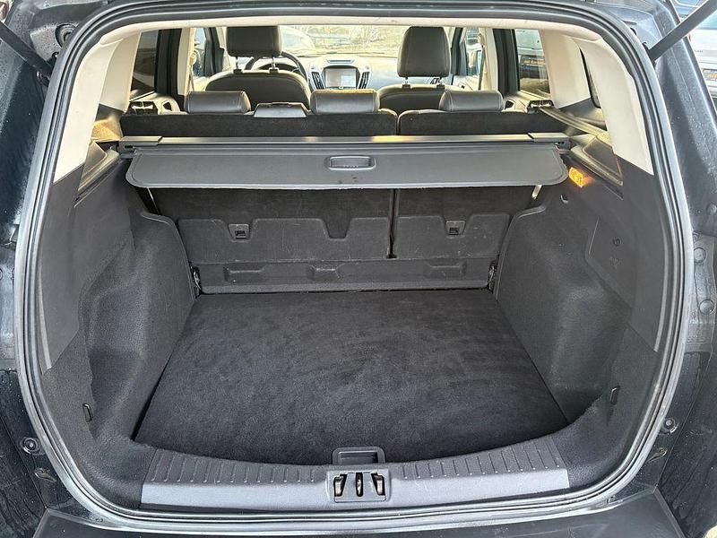 Gebraucht Ford Kuga Titanium 150 PS (110 kW) 2017 Schwarz SUV