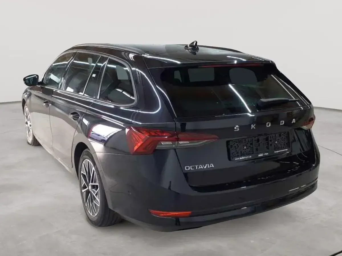 Gebraucht Skoda Octavia Ambition 150 PS (110 kW) 2020 Schwarz Kombi