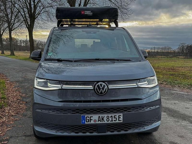 Gebraucht VW Multivan Style 150 PS (110 kW) 2022 Pure grey Van