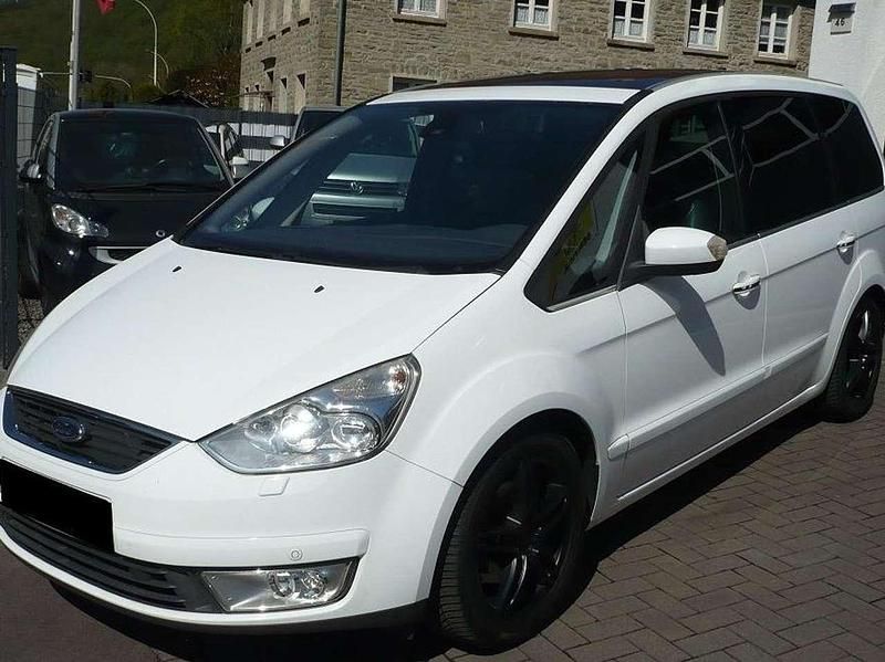 Gebraucht Ford Galaxy Platinum 175 PS (128 kW) 2009 Weiß Van / Kleinbus