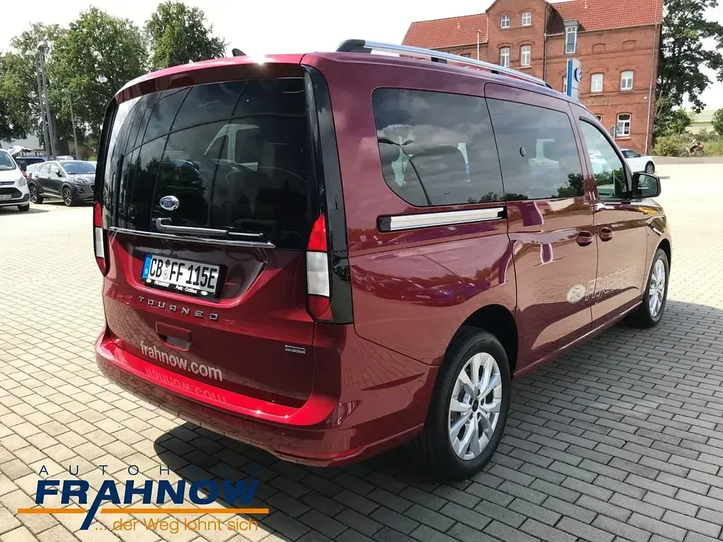 Gebraucht Ford Grand Tourneo Connect Titanium 150 PS (110 kW) 2025 Rot Van / Kleinbus