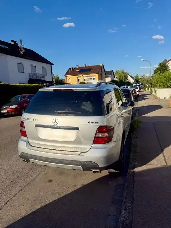 Gebraucht Mercedes ML280 190 PS (139 kW) 2007 Silber SUV