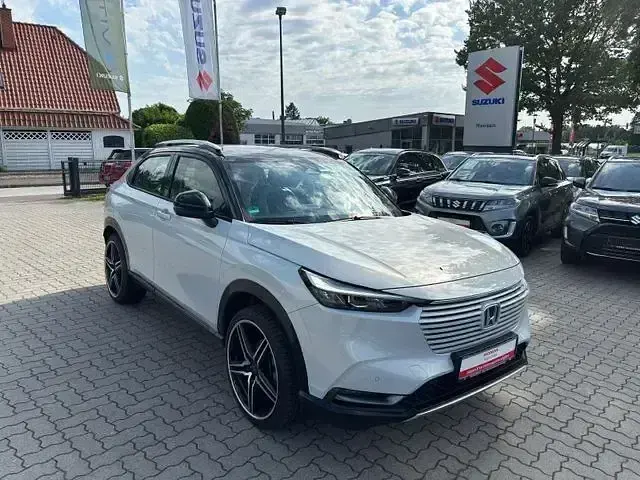 Gebraucht Honda HR-V Advance 131 PS (96 kW) 2023 Premium sunlight white (metallic) SUV
