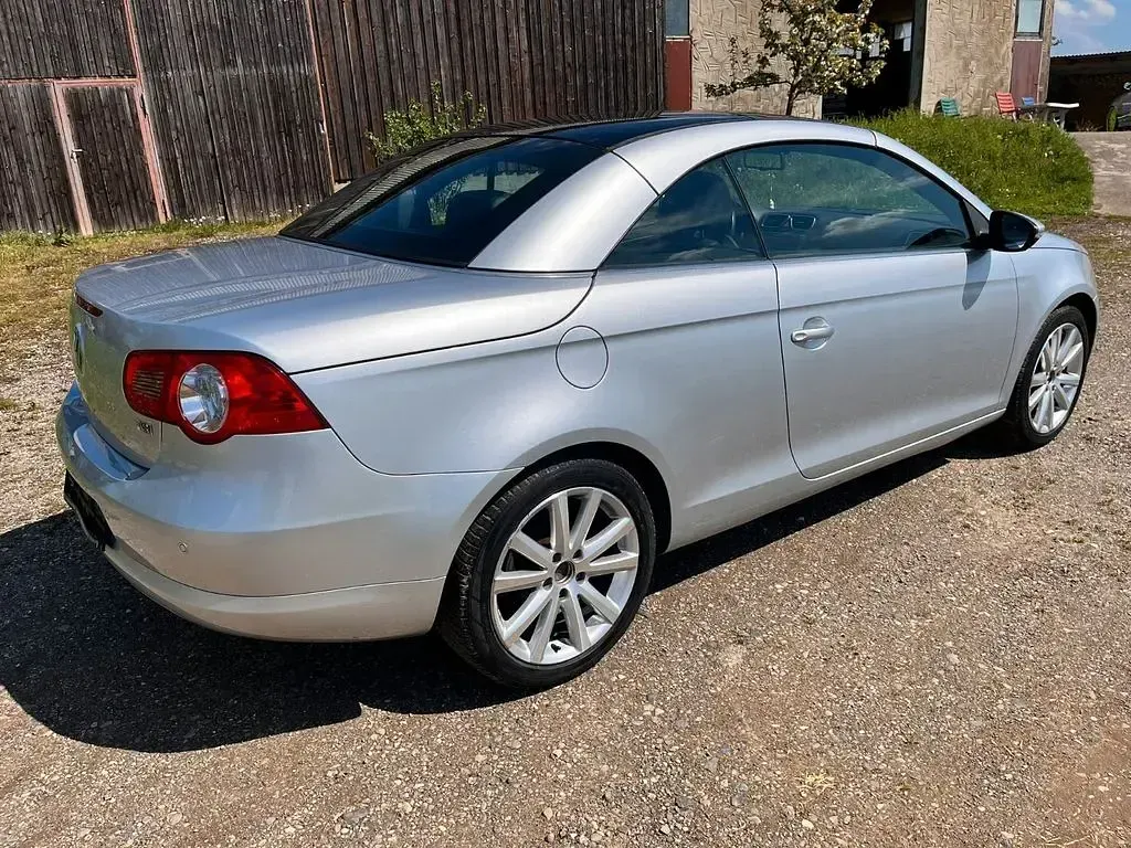 Gebraucht VW Eos 160 PS (117 kW) 2009 Silber Cabrio