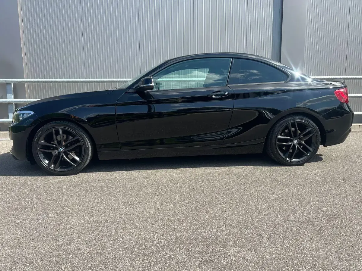 Gebraucht BMW 220 Sport Line 190 PS (139 kW) 2015 Schwarz Coupé
