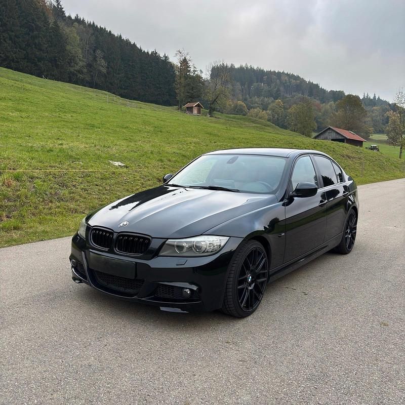 Schwarz Gebraucht 2010 BMW 325 M Sport Limousine | 8.390 € (Fairer Preis) - Bild 1/4