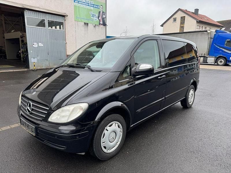 Gebraucht Mercedes Viano 150 PS (110 kW) 2010 Schwarz Van / Kleinbus