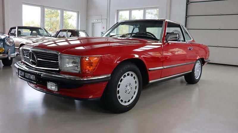 Gebraucht Mercedes 560 231 PS (169 kW) 1986 Rot Cabrio
