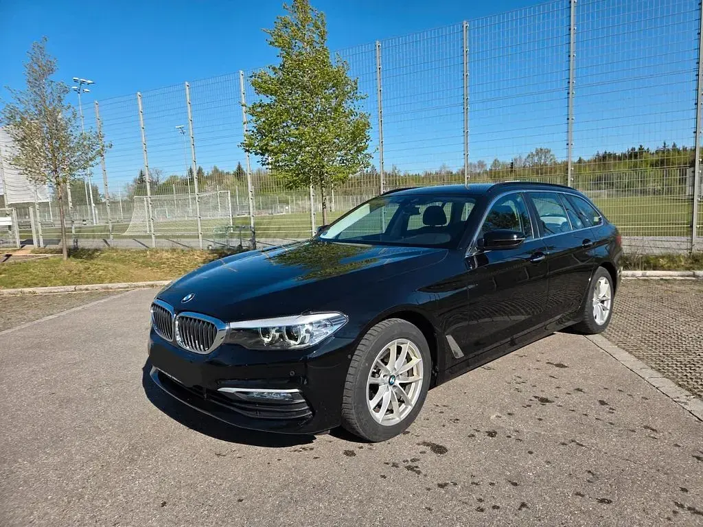 Second-hand BMW 520 184 CP (135 kW) 2017 Negru Break