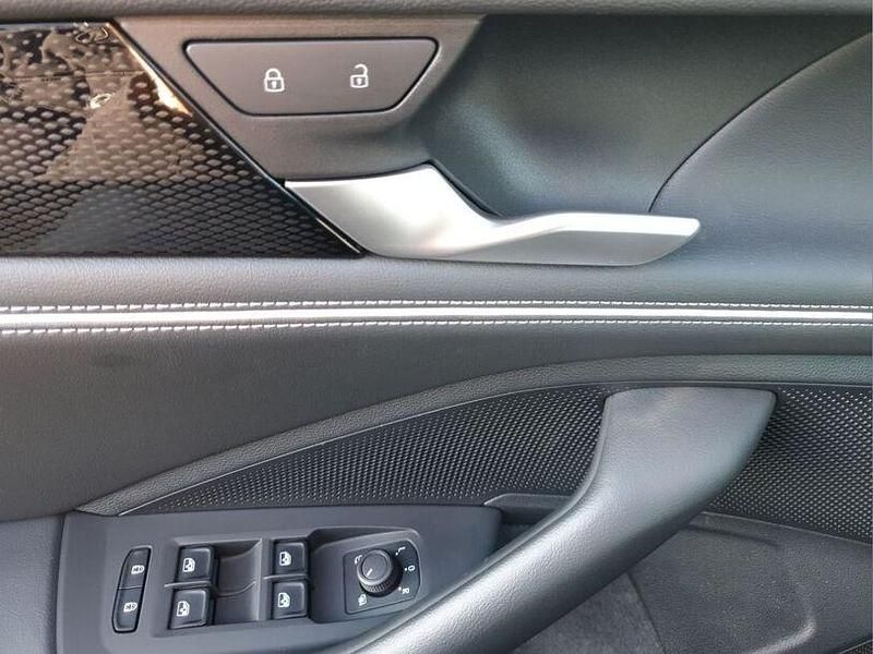 Gebraucht VW Passat 150 PS (110 kW) 2025 Schwarz Kombi