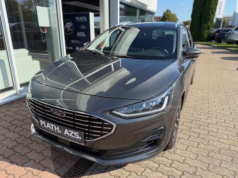 Gebraucht Ford Focus Titanium 116 PS (85 kW) 2025 Grau Limousine