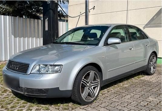 Gebraucht Audi A4 130 PS (95 kW) 2001 Silber Limousine