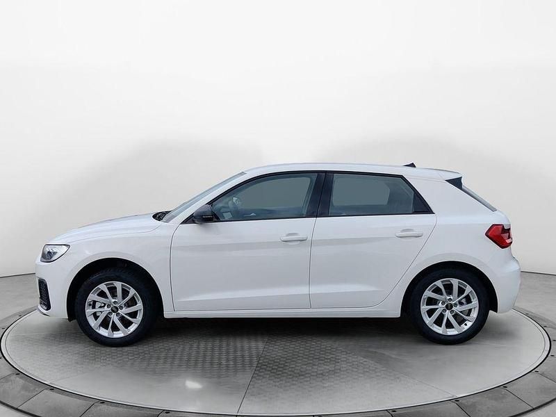 Gebraucht Audi A1 Sportback Ambiente 96 PS (70 kW) 2025 Cortinaweiß Kleinwagen