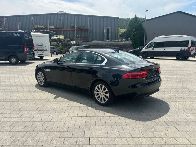 Gebraucht Jaguar XE Prestige 200 PS (147 kW) 2017 Schwarz Limousine