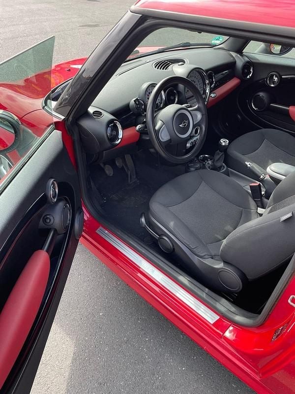 Second-hand Mini ONE 75 CP (55 kW) 2010 Roșu Hatchback