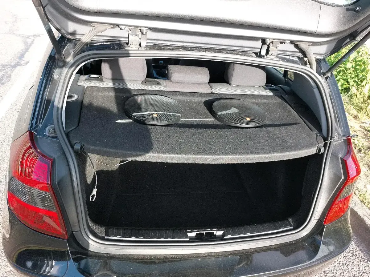 Gebraucht BMW 116 116 PS (85 kW) 2006 Schwarz Kleinwagen