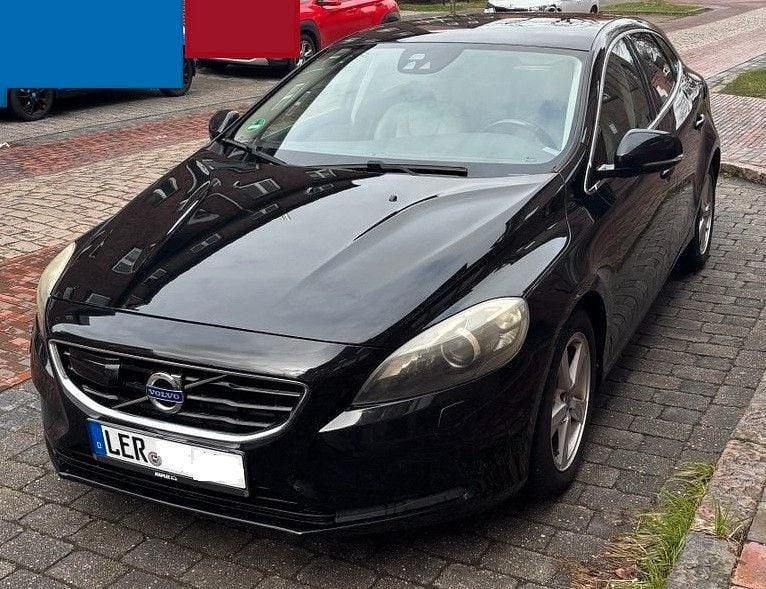 Gebraucht Volvo V40 150 PS (110 kW) 2014 Schwarz Limousine