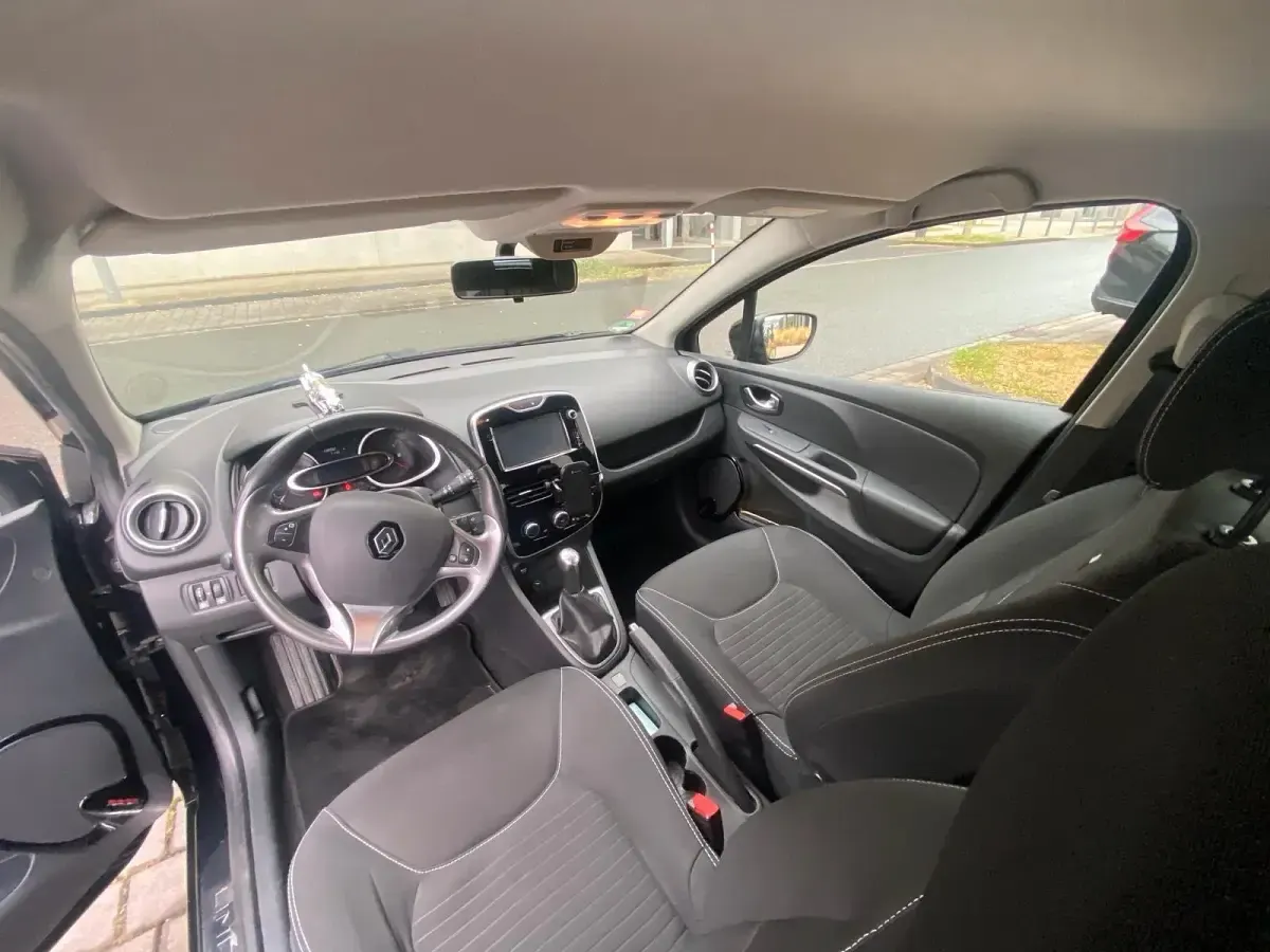 Gebraucht Renault Clio IV LIMITED 75 PS (55 kW) 2016 Schwarz Kleinwagen
