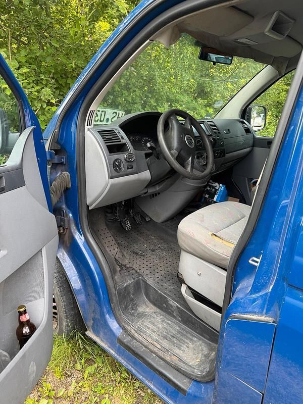 Blau Gebraucht 2006 VW T5 Van | 3.200 € - Bild 1/4