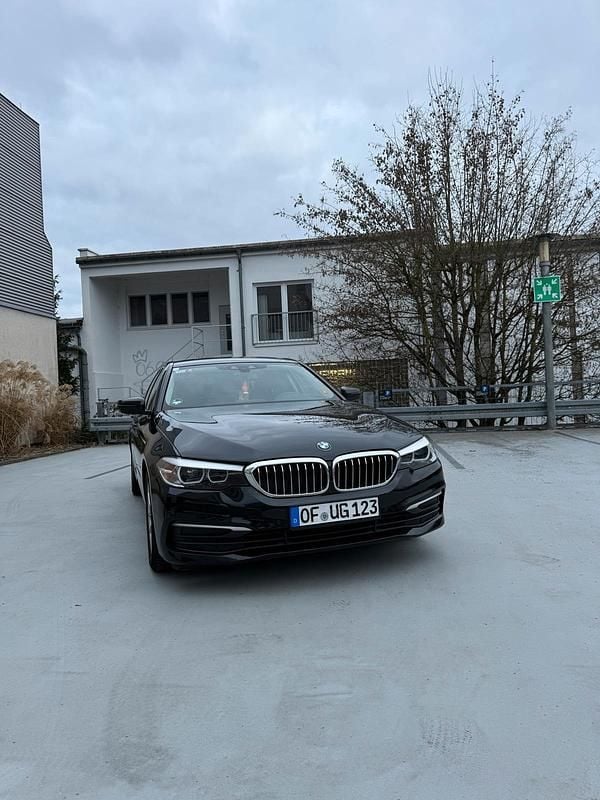 Gebraucht BMW 520 190 PS (139 kW) 2017 Schwarz Limousine