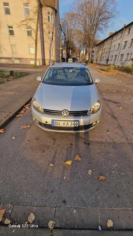 Grau Gebraucht 2012 VW Golf VI Kombi | 2.800 € - Bild 1/4