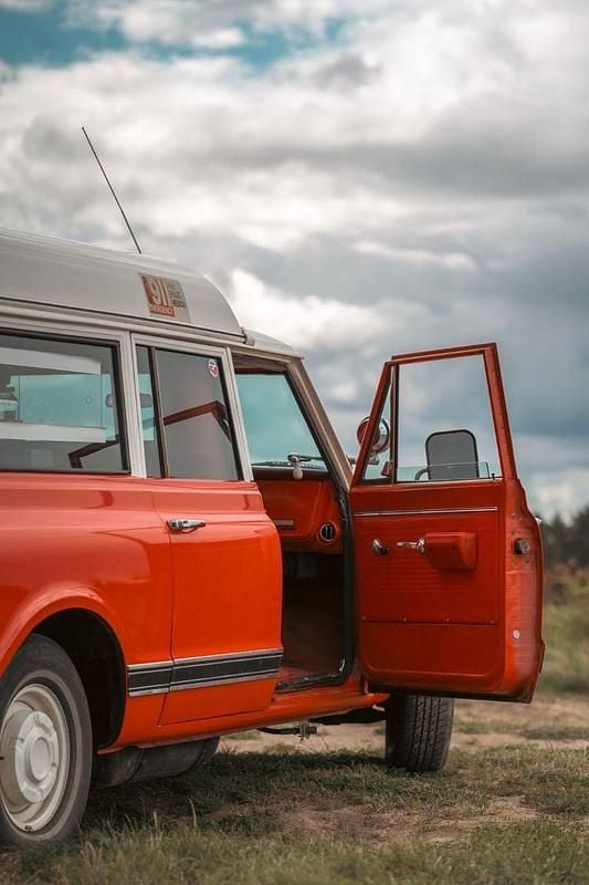 Gebraucht Chevrolet Suburban 242 PS (177 kW) 1970 Rot SUV