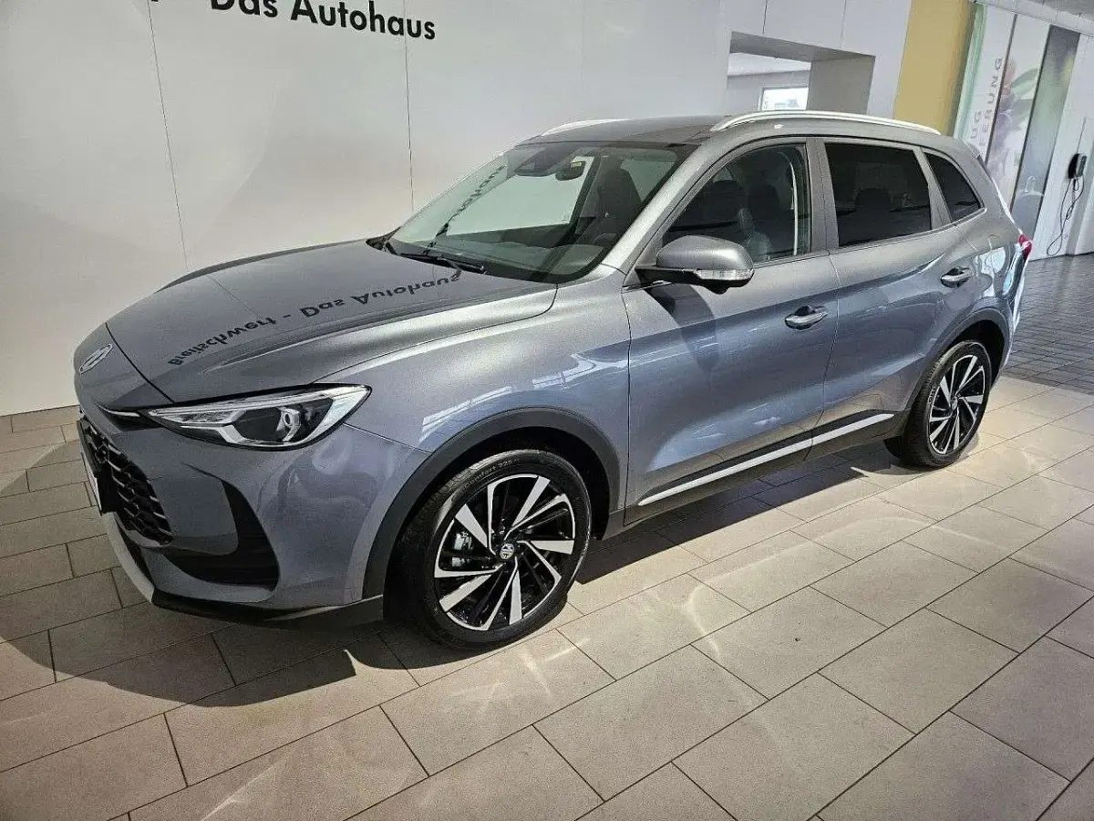 Neu MG ZS Luxury 197 PS (144 kW) 2026 Grau SUV