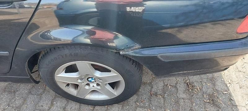 Gebraucht BMW 318 143 PS (105 kW) 2003 Schwarz Kombi