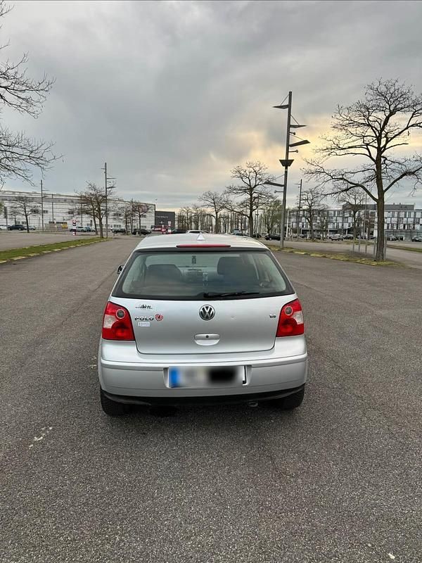 Usata VW Polo 75 CV (55 kW) 2002 Grigio Utilitaria