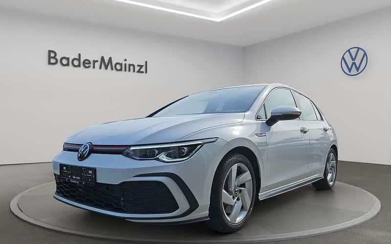 Weiß Gebraucht 2023 VW Golf VIII GTI Limousine | 27.990 € (Fairer Preis) - Bild 1/4