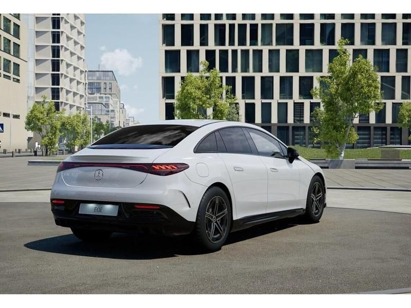 Gebraucht Mercedes EQE300 AMG 180 kW (245 PS) 2024 Weiss polarweiß Limousine