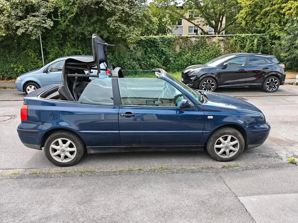 Gebraucht VW Golf Cabriolet 101 PS (74 kW) 1998 Blau Cabrio