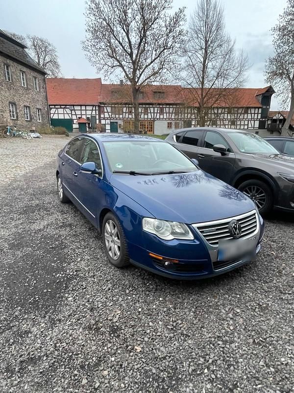 Gebraucht VW Passat 105 PS (77 kW) 2007 Blau Limousine