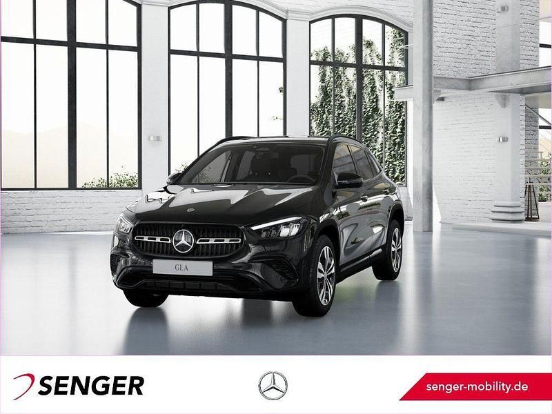 Unilack nachtschwarz Gebraucht 2026 Mercedes GLA180 Progressive SUV | 42.890 € (Teuer) - Bild 1/3