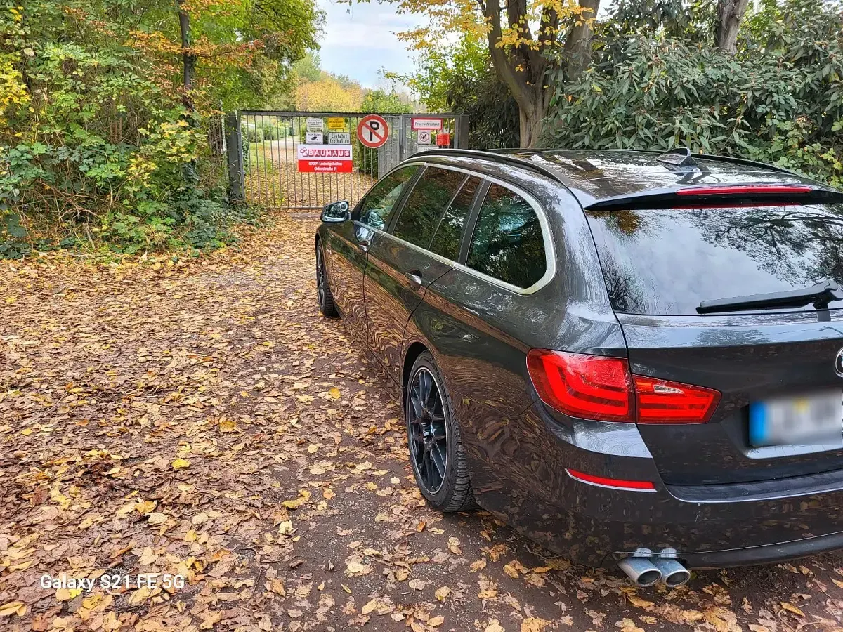 Gebraucht BMW 520 Performance 184 PS (135 kW) 2012 Grau Kombi
