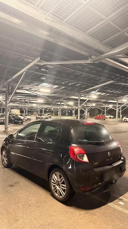 Gebraucht Renault Clio III Night&Day 106 PS (77 kW) 2012 Kleinwagen