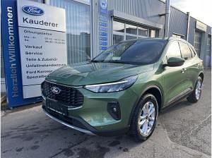 Neu Ford Kuga Titanium 243 PS (178 kW) 2026 Grün (bursting green) SUV