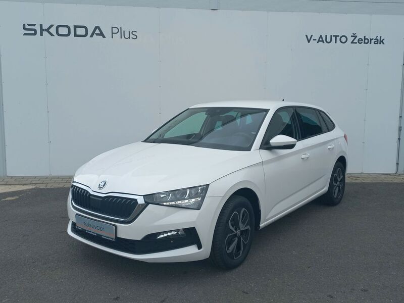 Gebraucht Skoda Scala Ambition 110 PS (80 kW) 2023 Weiß Kleinwagen