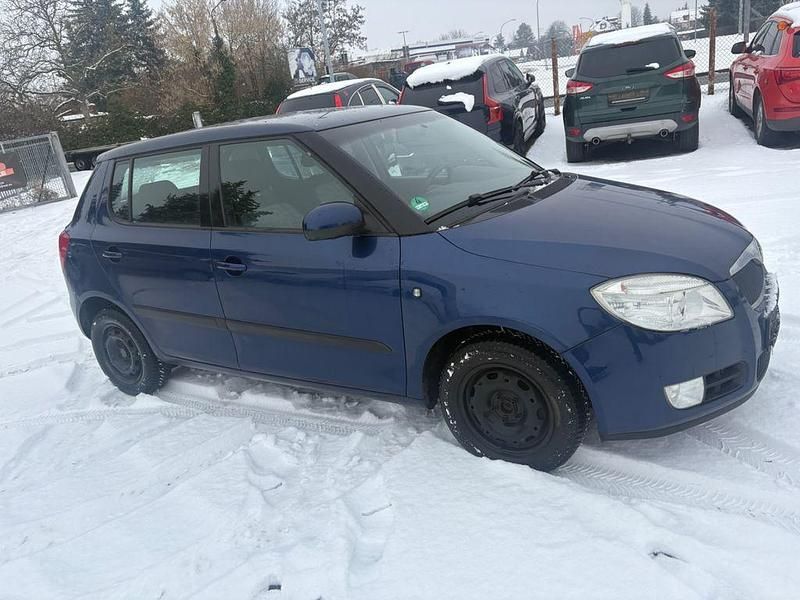 Gebraucht Skoda Fabia Style 69 PS (50 kW) 2009 Blau Limousine