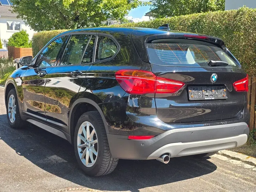 Gebraucht BMW X1 Sport Line 150 PS (110 kW) 2018 Schwarz SUV