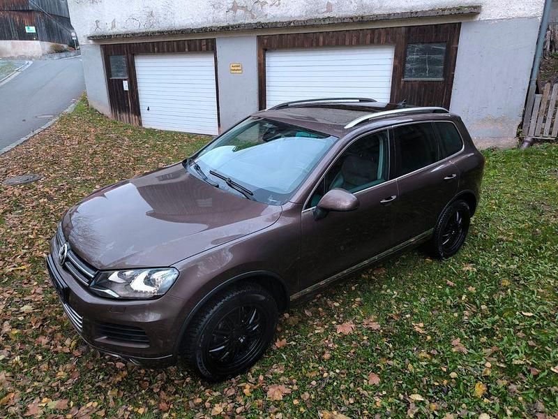 Braun Gebraucht 2011 VW Touareg SUV | 9.888 € (Fairer Preis) - Bild 1/4