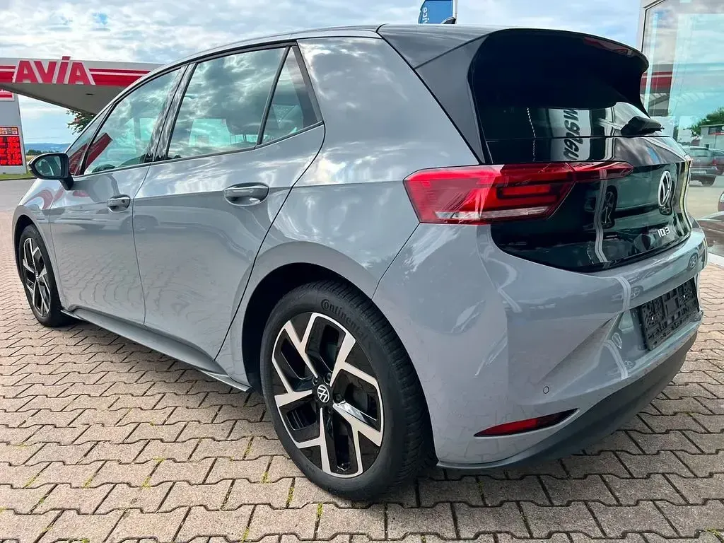 Gebraucht VW ID.3 Pro 150 kW (204 PS) 2024 Grau Kleinwagen
