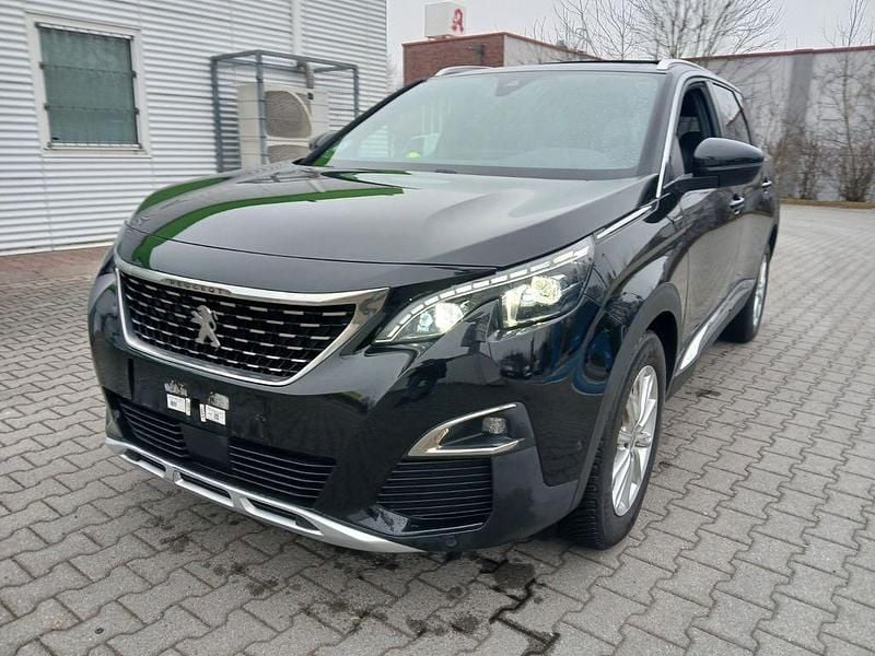 Schwarz Gebraucht 2020 Peugeot 5008 GT-line SUV | 16.299 € (Superpreis) - Bild 1/4